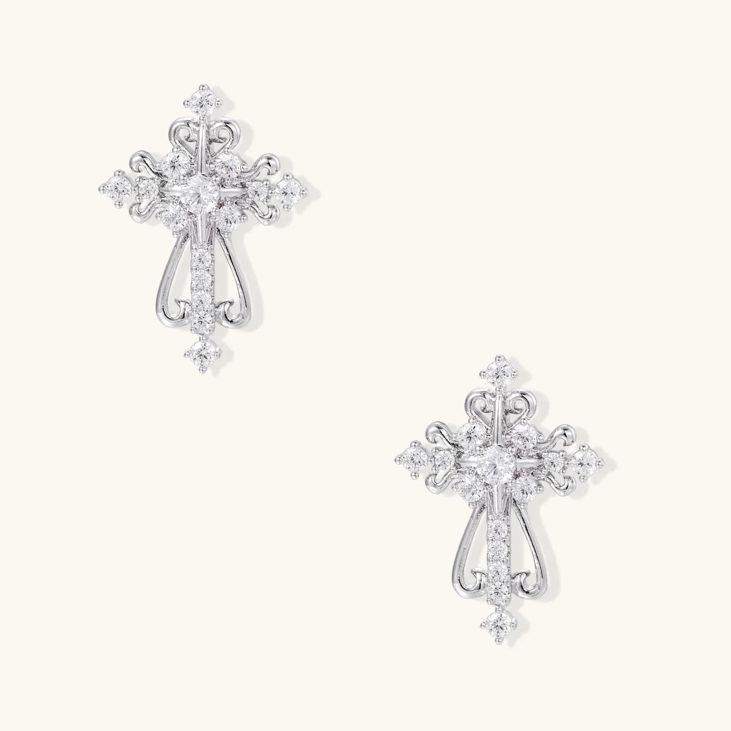 Divine Grace Kors - øredobber- belagt med hvitt gull og Cubic Zirkonia med stifter i S925 sølv - Hudvennlig komfort