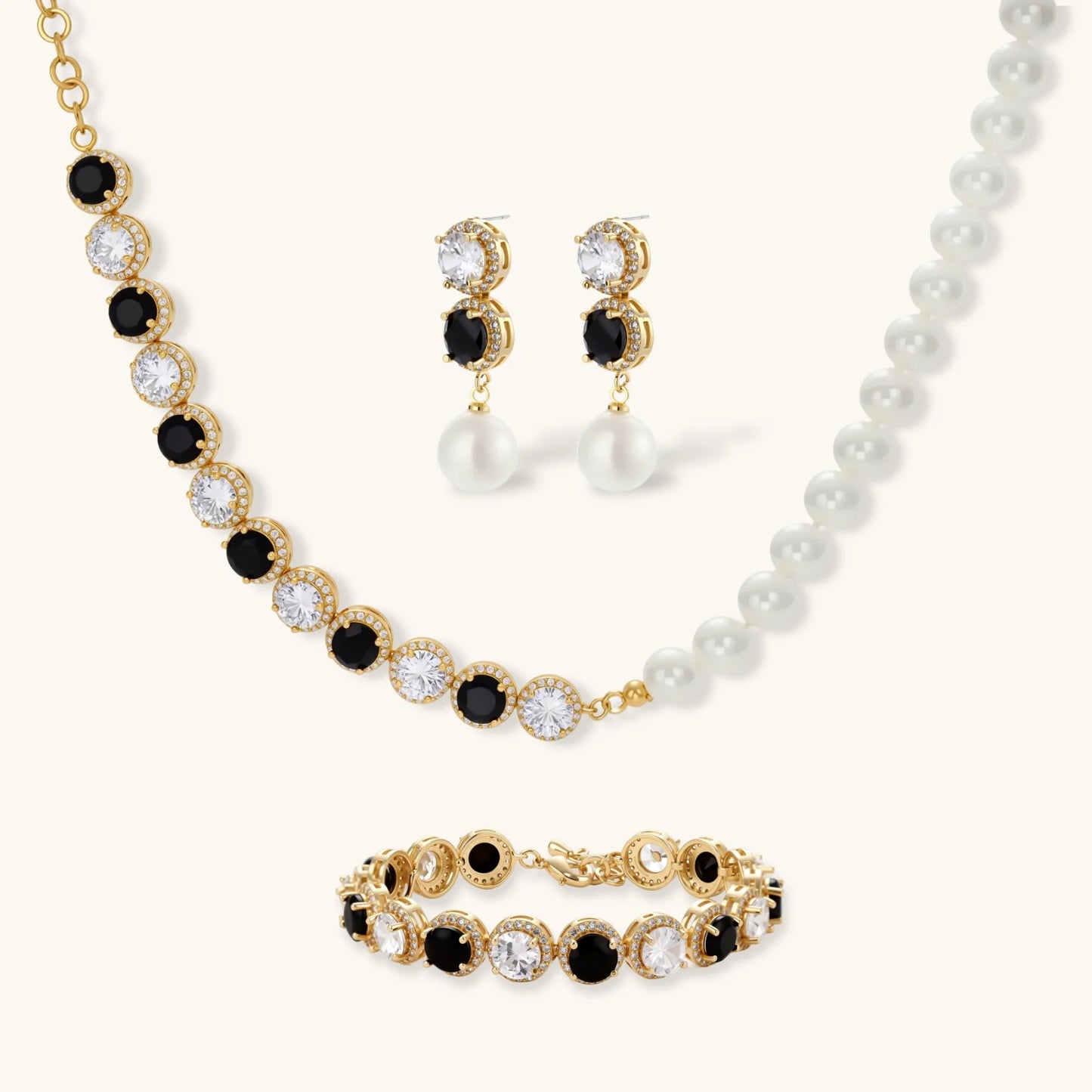 Noir Luxe Smykkesett i 14 K gullbelegg med zirkonia - eco-messing - Hudvennlig komfort