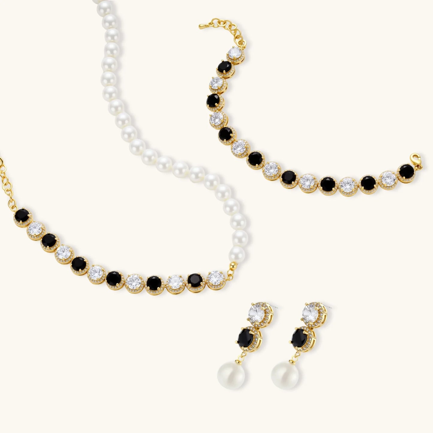 Noir Luxe Smykkesett i 14 K gullbelegg med zirkonia - eco-messing - Hudvennlig komfort