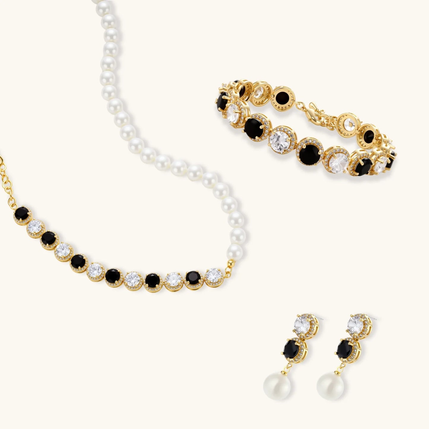 Noir Luxe Smykkesett i 14 K gullbelegg med zirkonia - eco-messing - Hudvennlig komfort