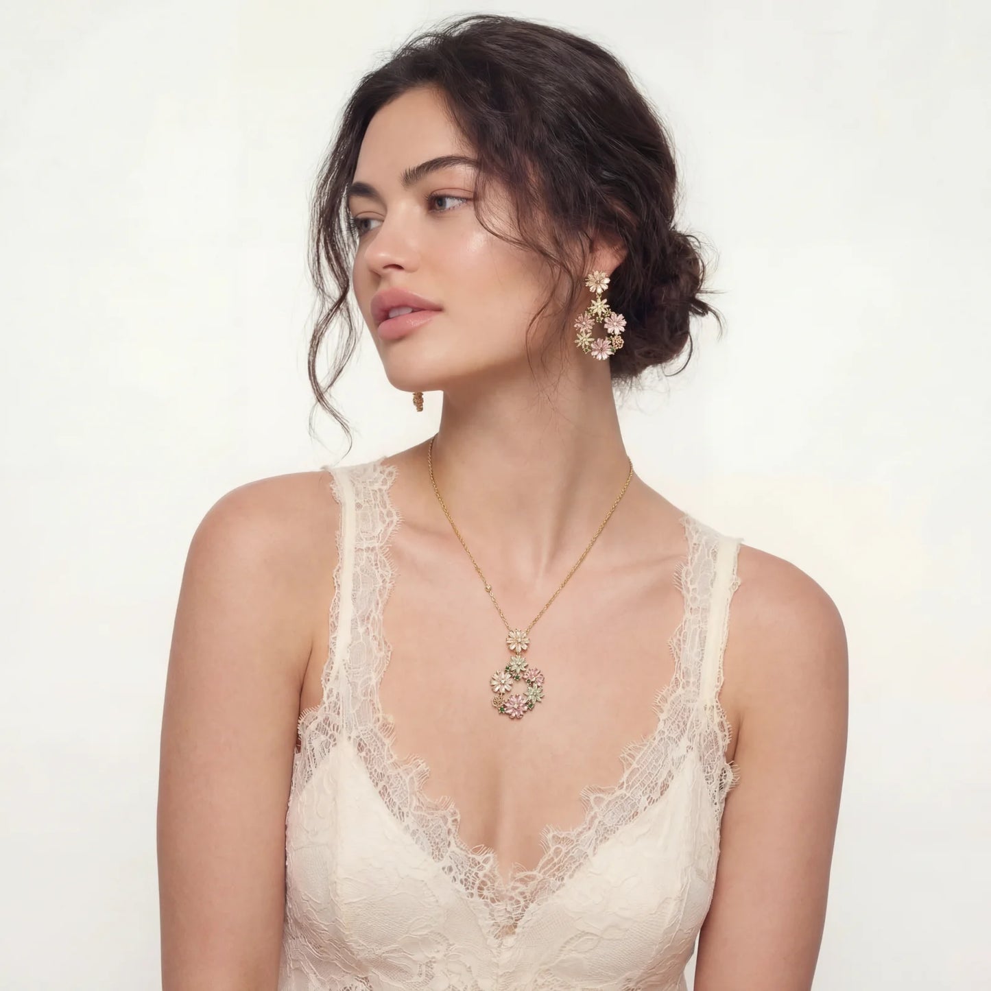 Blooming Garden Smykkesett  i 14 K gullbelegg og cubic zirkonia - Allergivennlig smykkesett - i eco messing