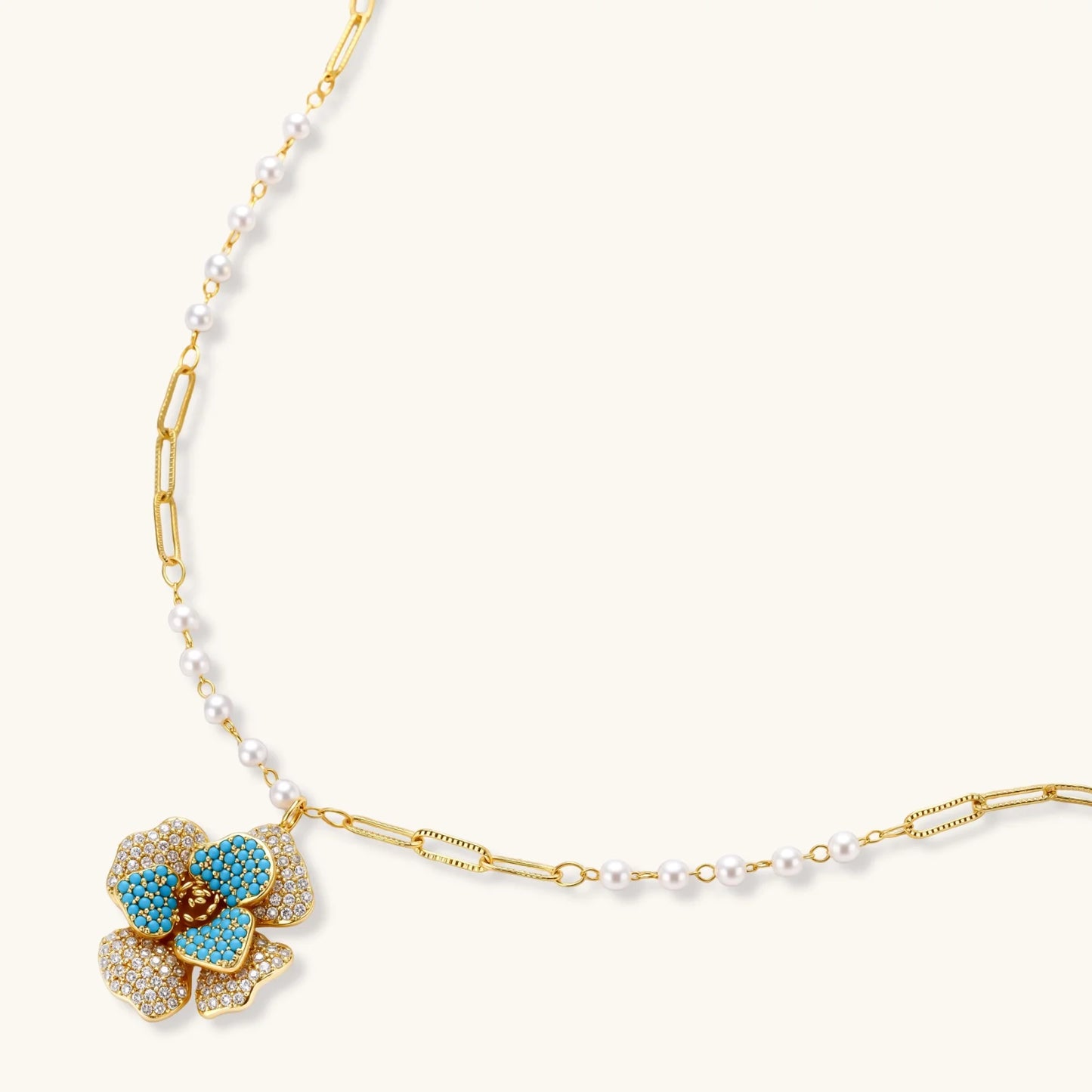 Blooming Elegance smykkesett i 14 K gullbelagt miljøvennlig messing og Cubic Zirkonia