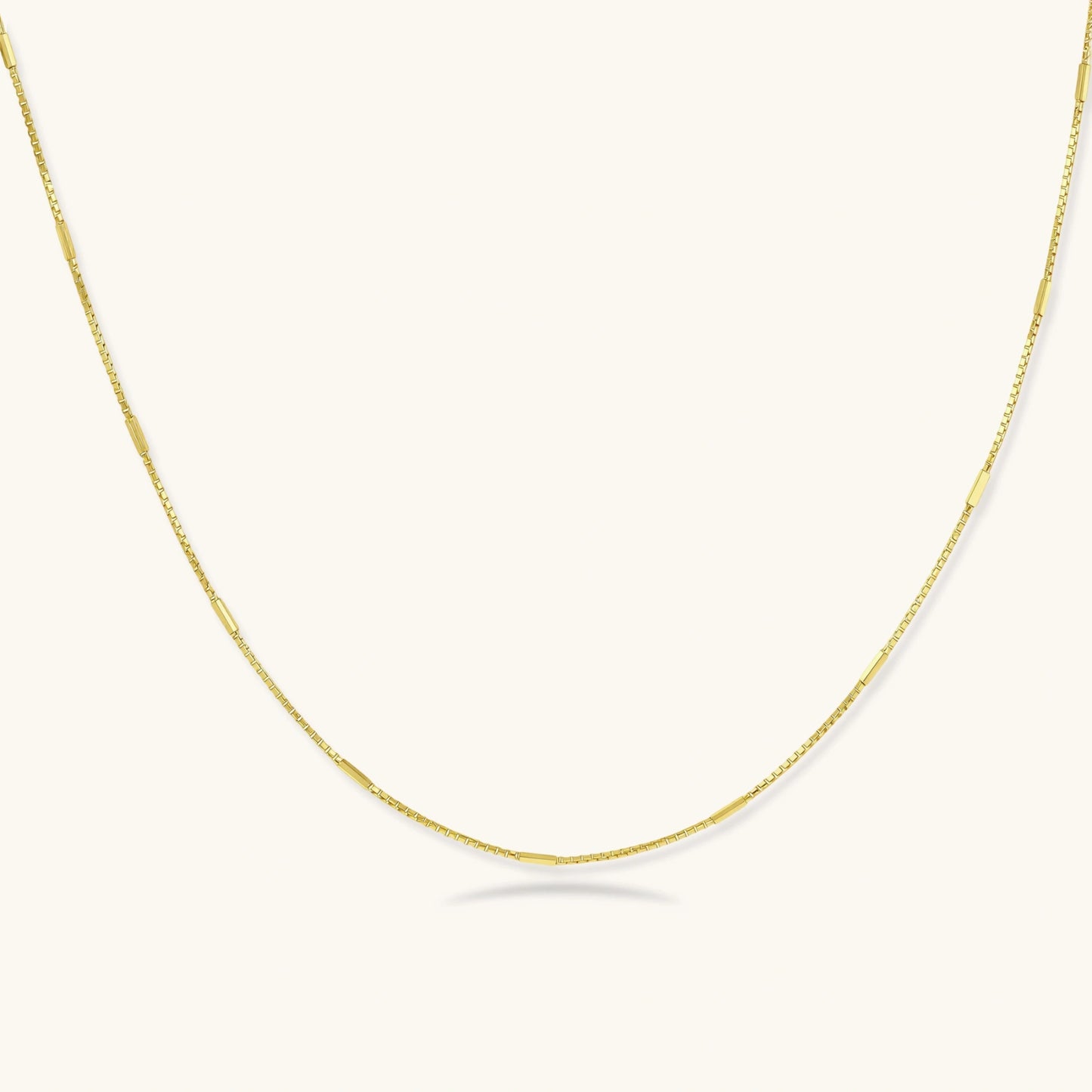 Golden Minimalist Chain in Platinum-Plated 925 Sterling Silver | adjustable