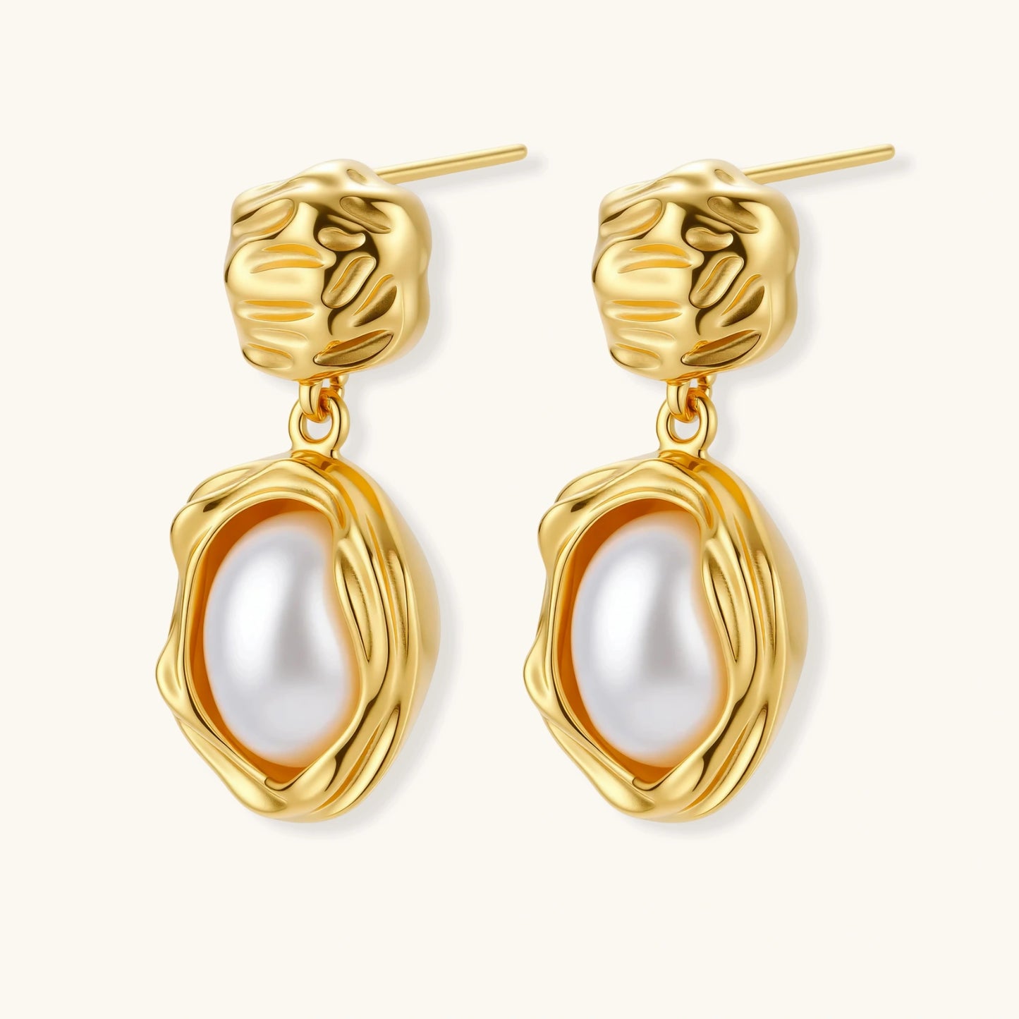Golden Bloom Pearl Drops in 18K gold-plated 925 sterling silver & Freshwater Pearl